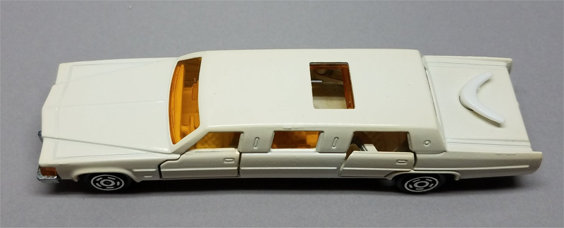 Illustration for article titled Surprise Saturday - Majorette Cadillac Limousine